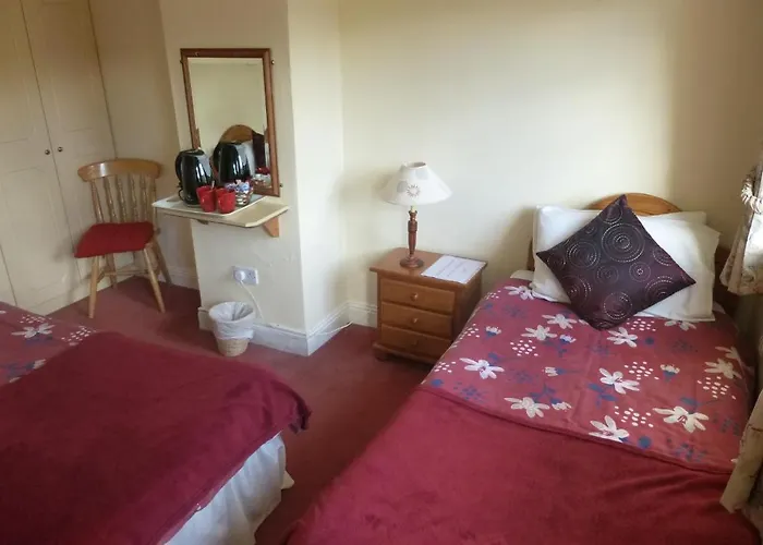 Guest house Dooley'S Guest Accommodation 3*